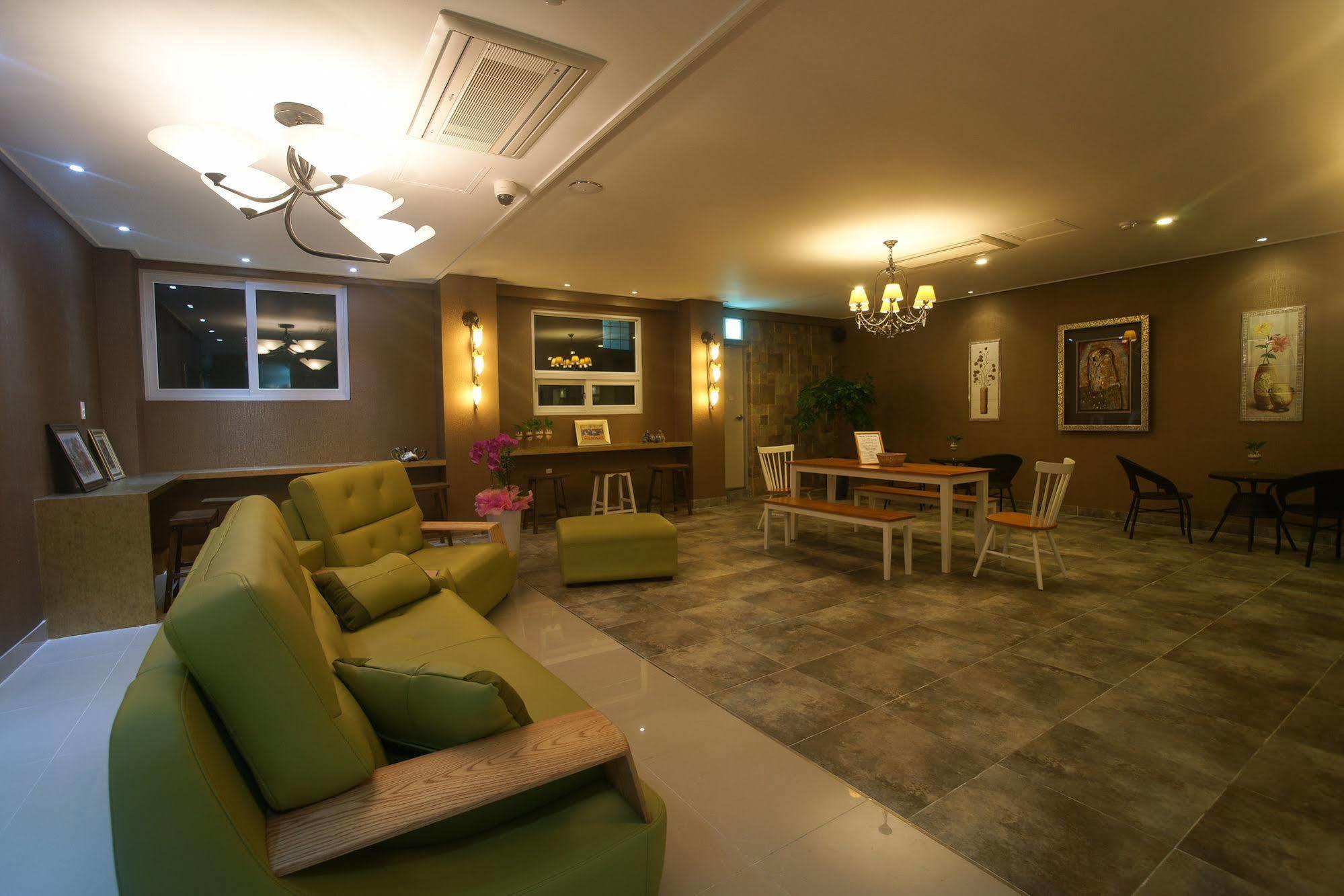 Orange Tree Hotel Jeju Exterior foto